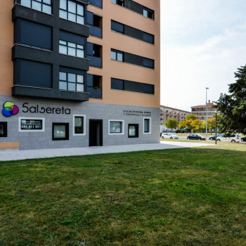 Plazas de aparcamiento junto a Salsereta
